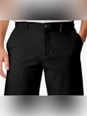 GAP Men’s Black Flat Front Chino Shorts